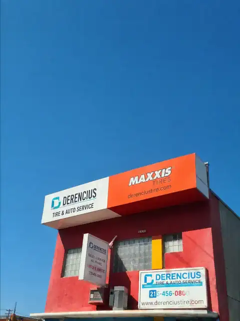 Fachada da unidade Derencius em Ubatuba