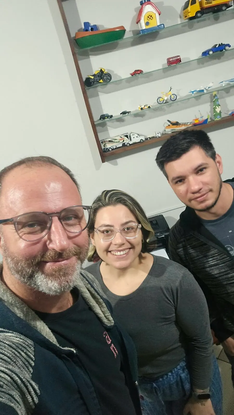 Equipe Derencius em atendimento para ilustrar organização do patrimônio de empresa e família